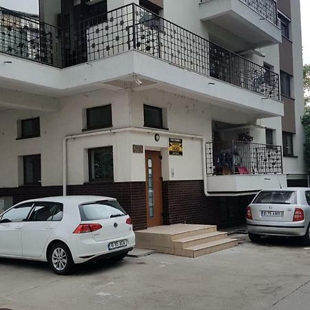 Tina Apartament 2 Craiova Exterior photo